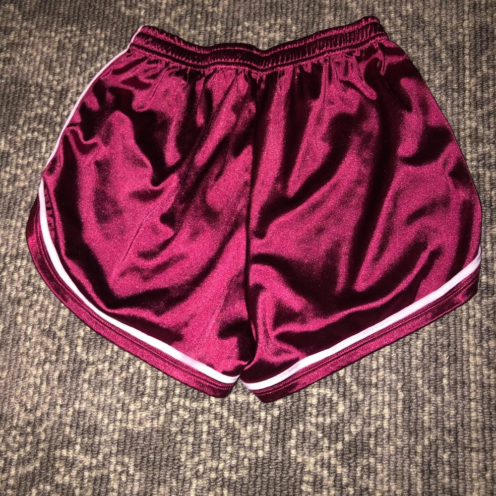 Satin lounge shorts - Picture 2 of 2